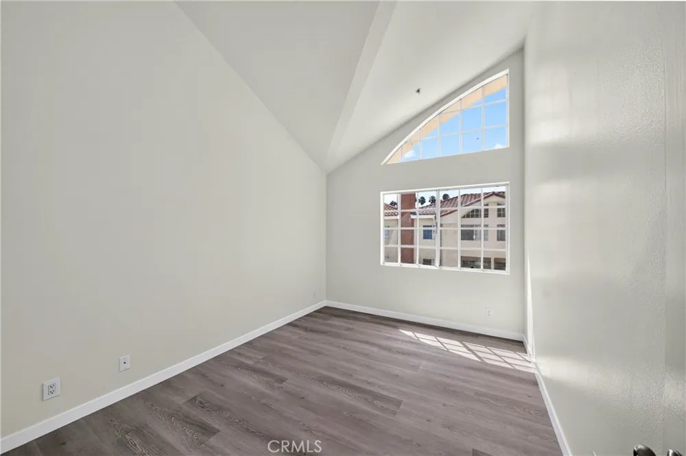 1131 Campbell Street #210 Glendale, CA 91207