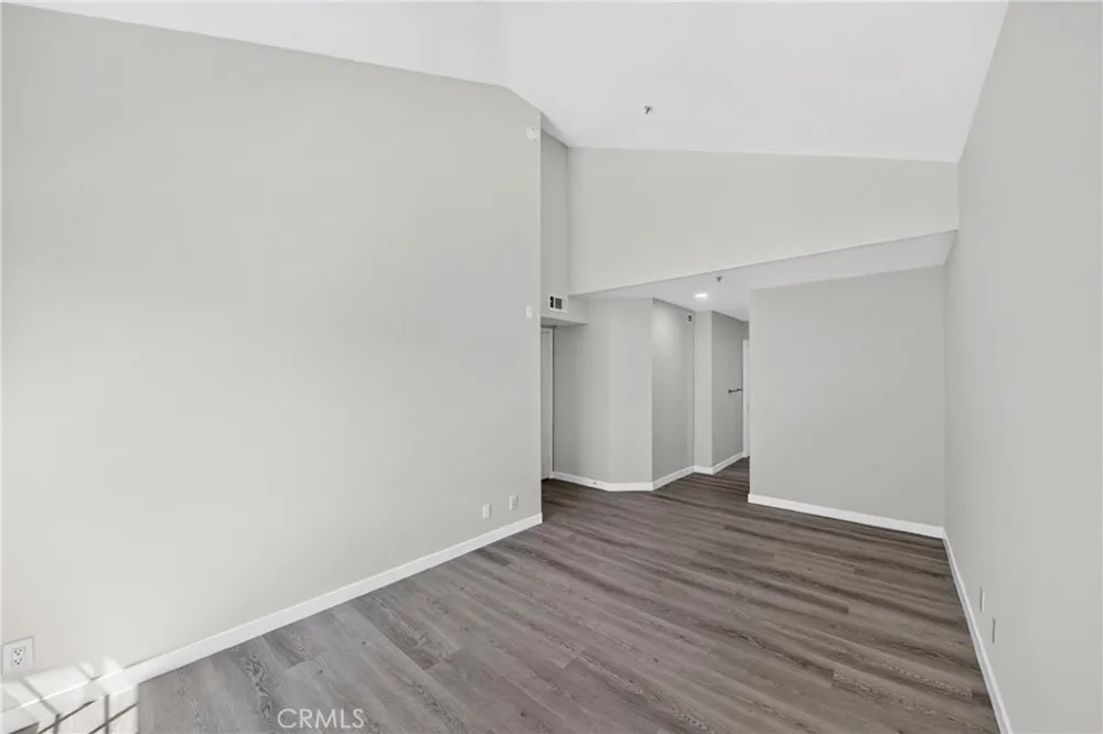 1131 Campbell Street #210 Glendale, CA 91207