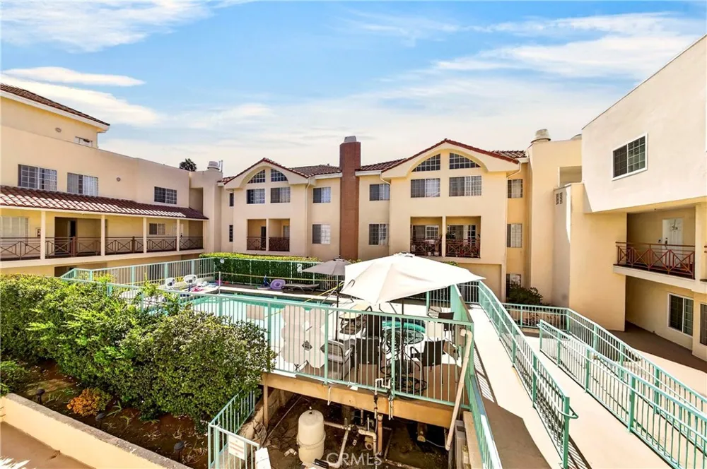 1131 Campbell Street #210 Glendale, CA 91207