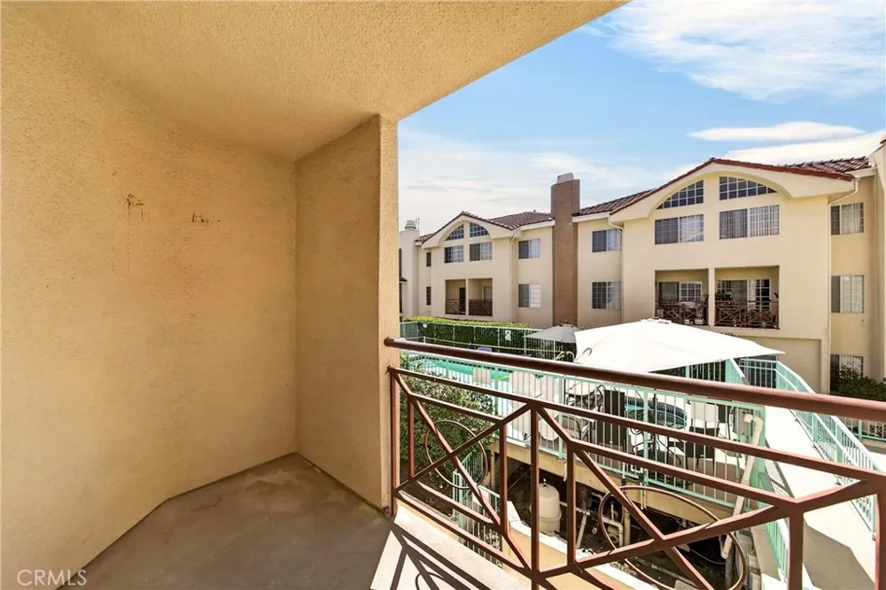 1131 Campbell Street #210 Glendale, CA 91207