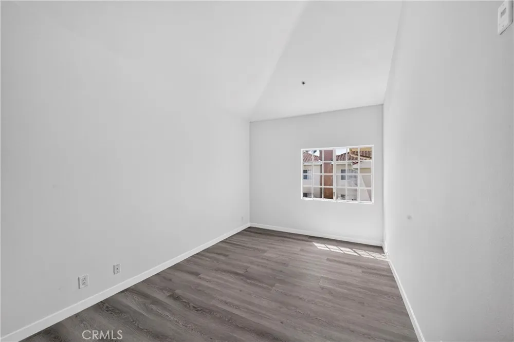1131 Campbell Street #210 Glendale, CA 91207