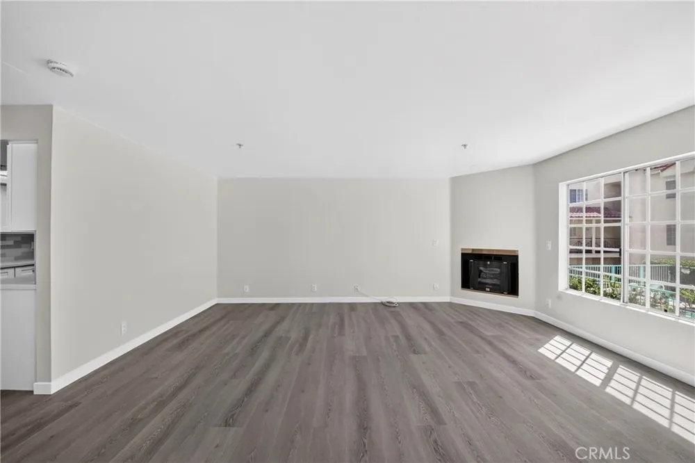 1131 Campbell Street #210 Glendale, CA 91207