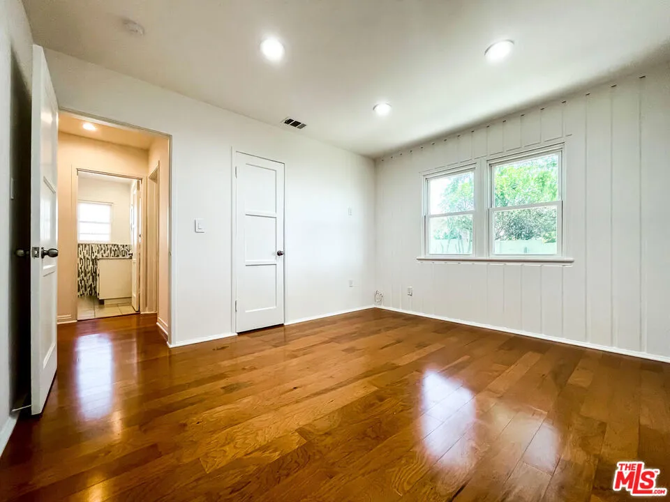3098 Thurin Avenue Altadena, CA 91001