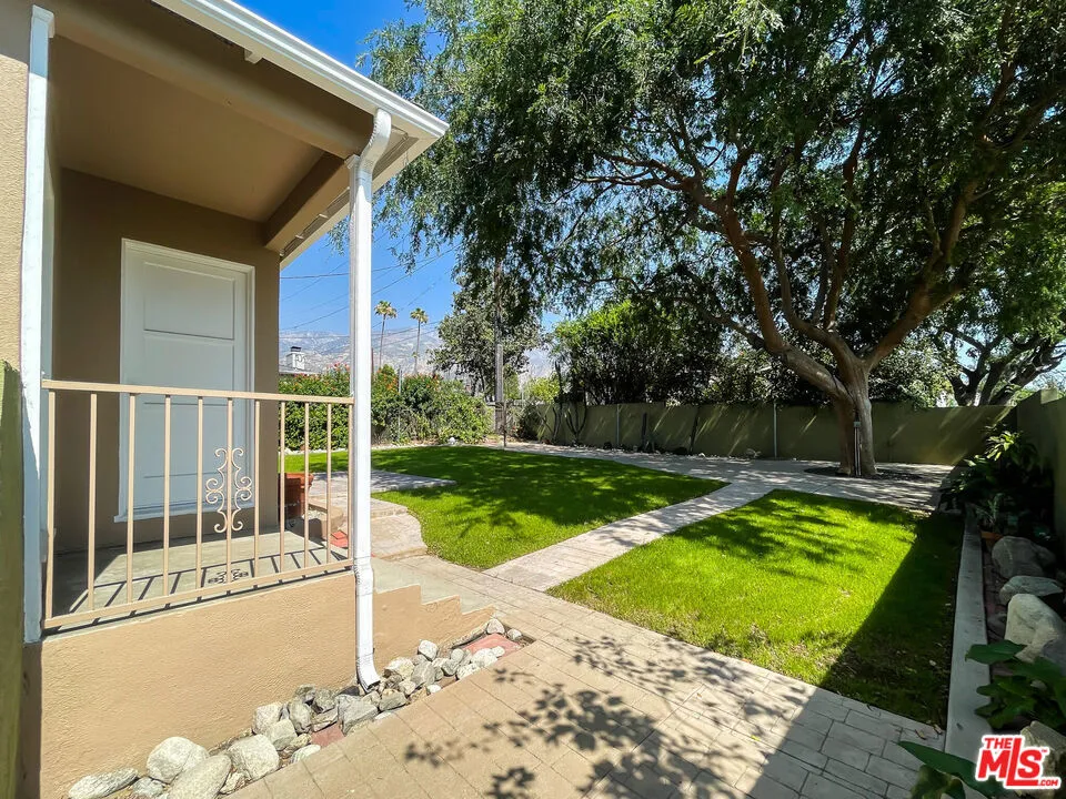 3098 Thurin Avenue Altadena, CA 91001