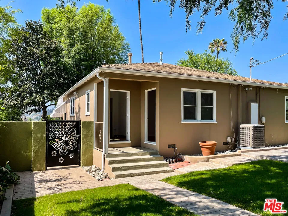 3098 Thurin Avenue Altadena, CA 91001