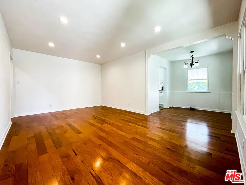 3098 Thurin Avenue Altadena, CA 91001