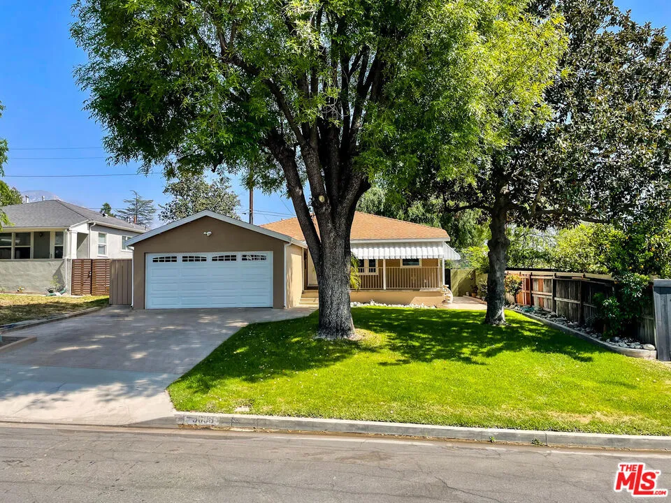 3098 Thurin Avenue Altadena, CA 91001