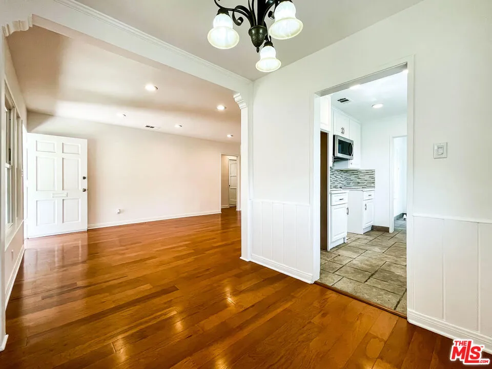 3098 Thurin Avenue Altadena, CA 91001