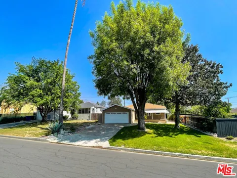 3098 Thurin Avenue