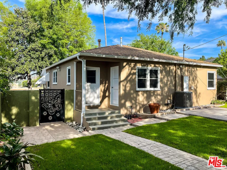 3098 Thurin Avenue Altadena, CA 91001