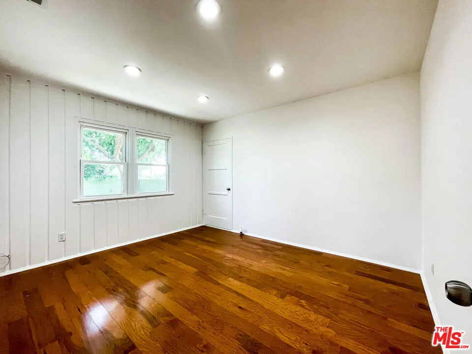 3098 Thurin Avenue Altadena, CA 91001