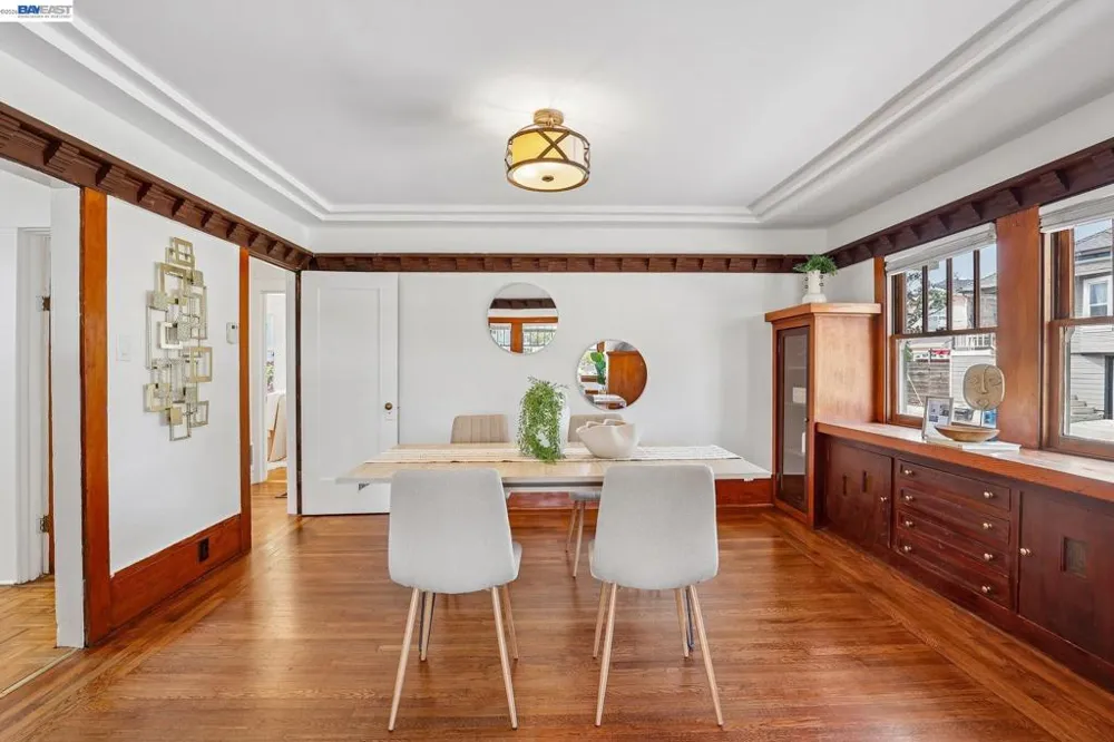 1542 Buena Vista Ave Alameda, CA 94501