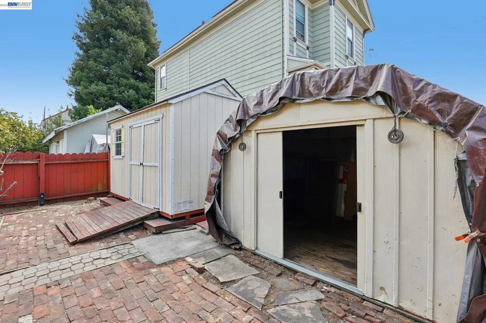 1542 Buena Vista Ave Alameda, CA 94501