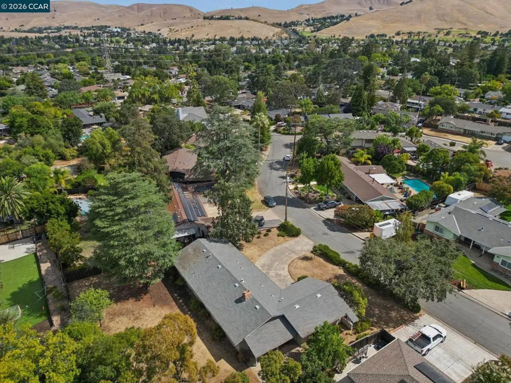 1013 Panadero Way Clayton, CA 94517