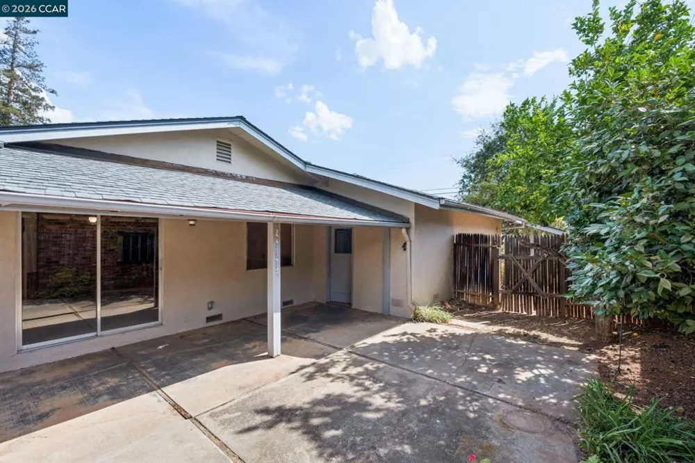 1013 Panadero Way Clayton, CA 94517