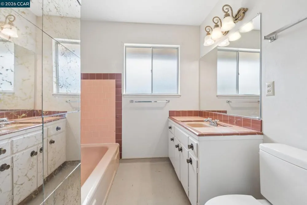 1013 Panadero Way Clayton, CA 94517