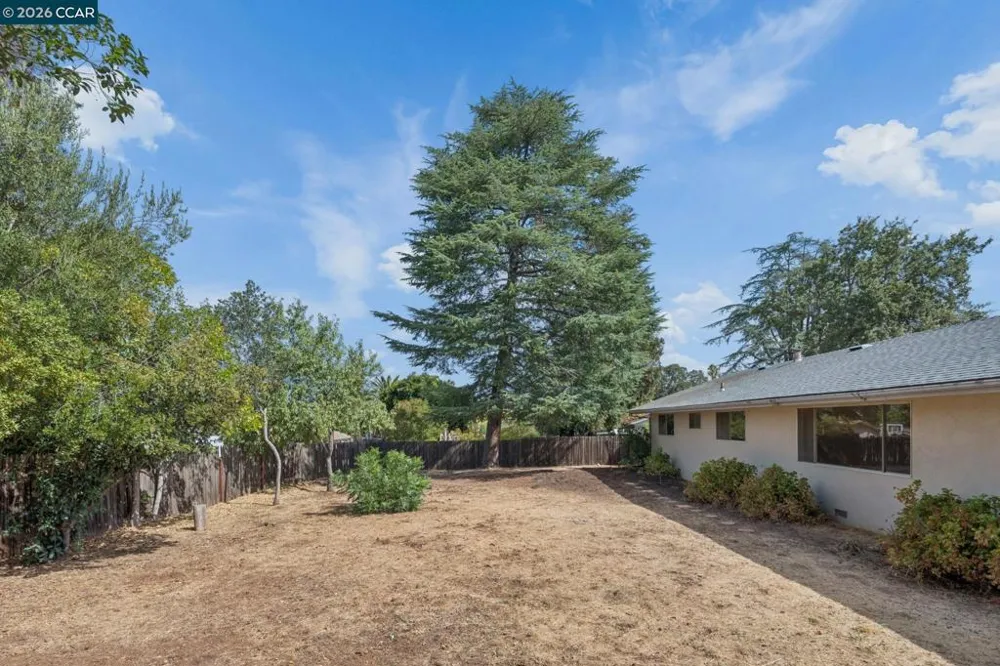 1013 Panadero Way Clayton, CA 94517