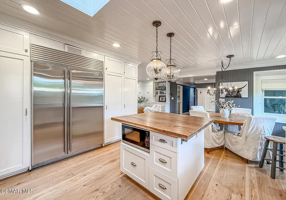1888 El Monte Drive Thousand Oaks, CA 91362