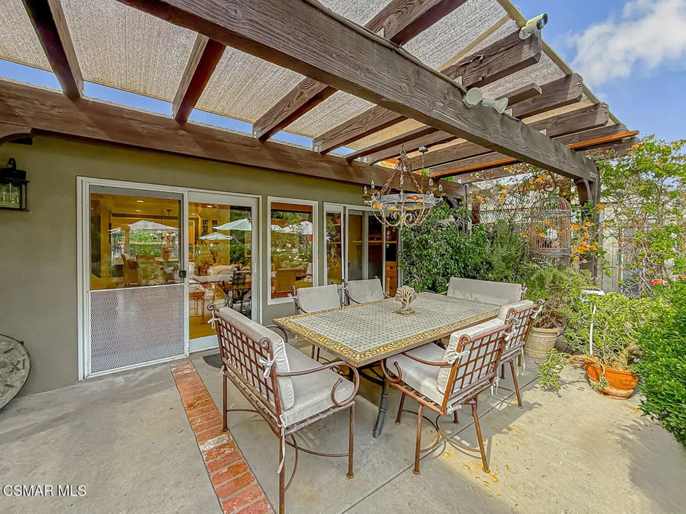 1888 El Monte Drive Thousand Oaks, CA 91362