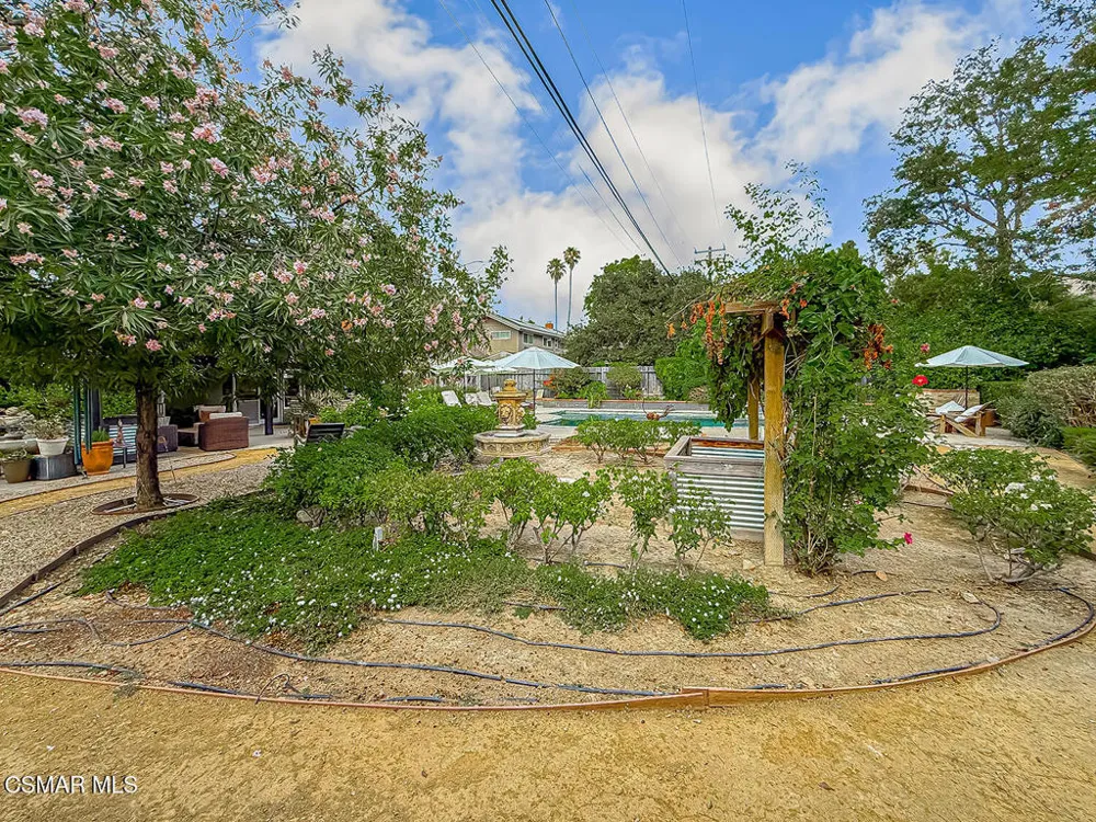 1888 El Monte Drive Thousand Oaks, CA 91362