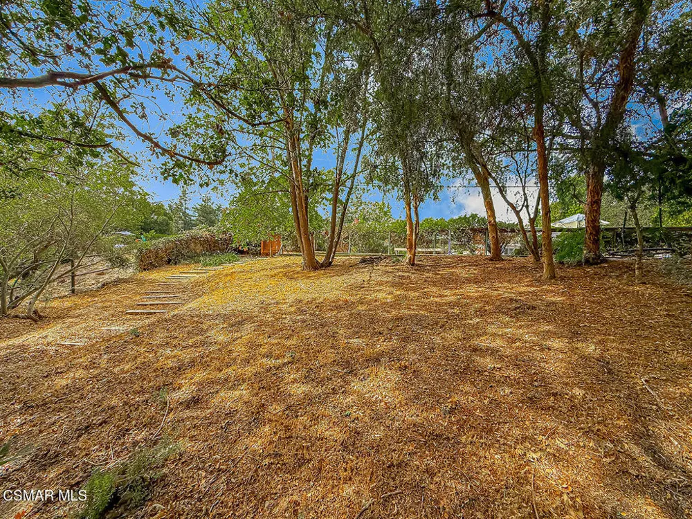 1888 El Monte Drive Thousand Oaks, CA 91362