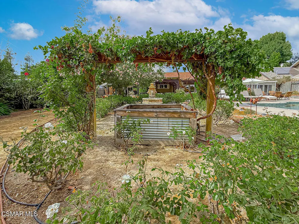 1888 El Monte Drive Thousand Oaks, CA 91362