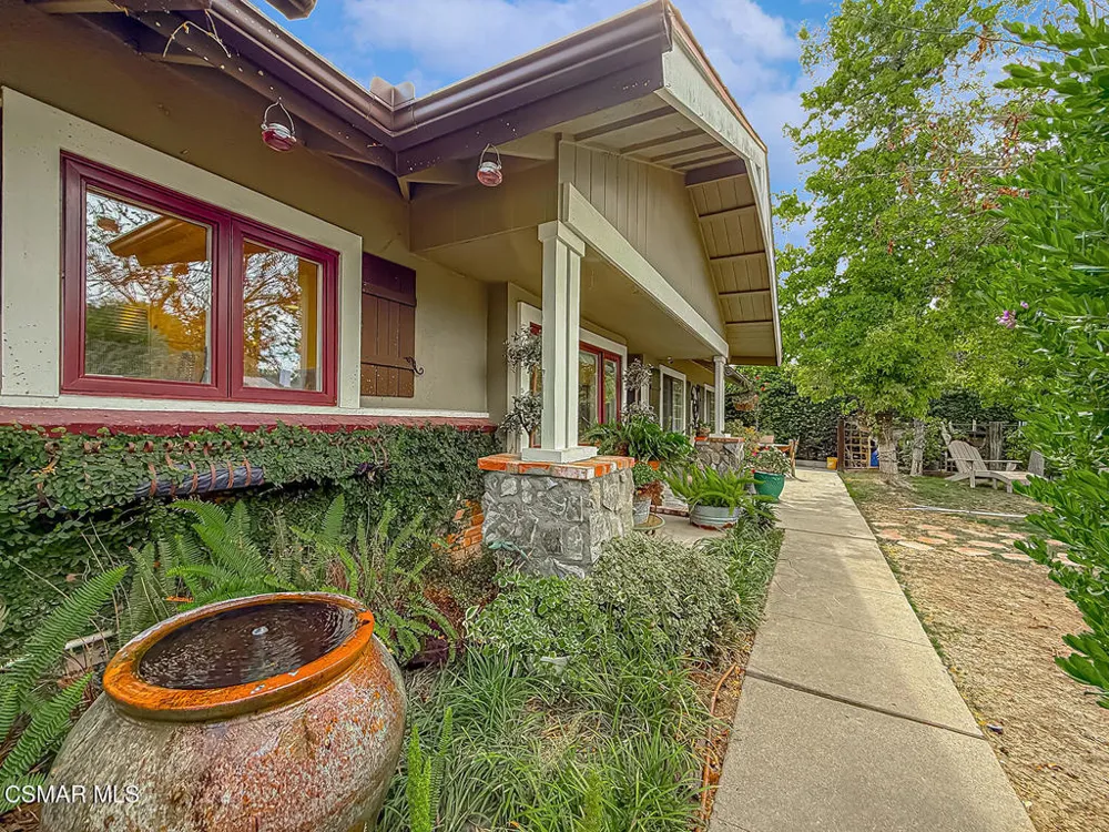 1888 El Monte Drive Thousand Oaks, CA 91362