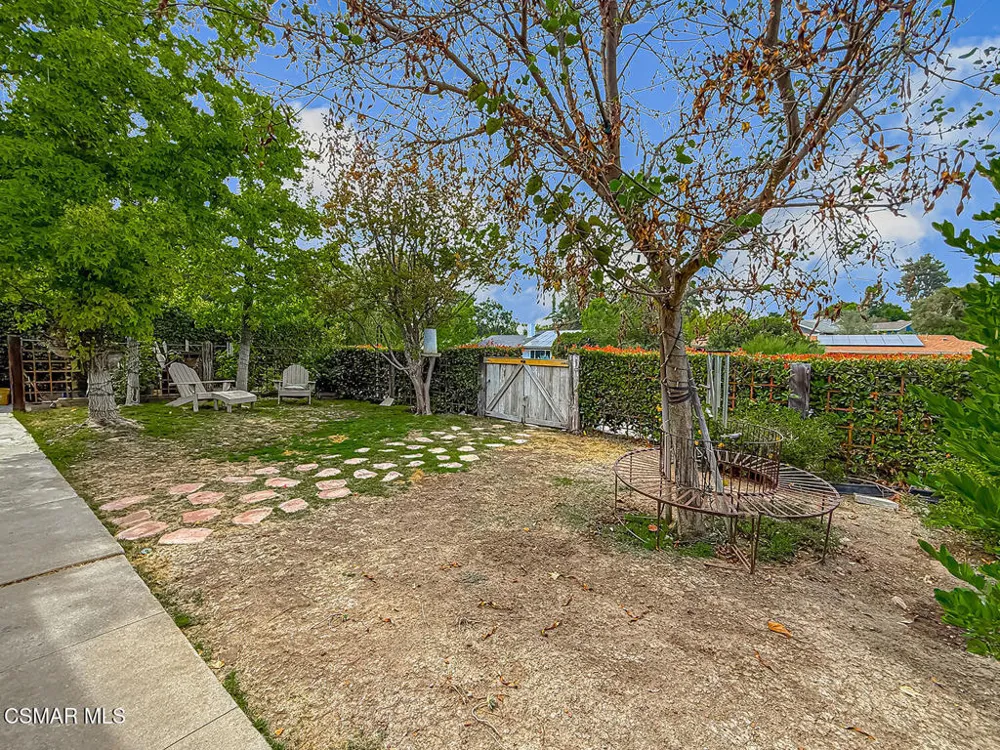 1888 El Monte Drive Thousand Oaks, CA 91362