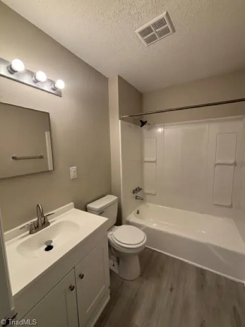 1835 Merritt Drive #B Greensboro, NC 27407