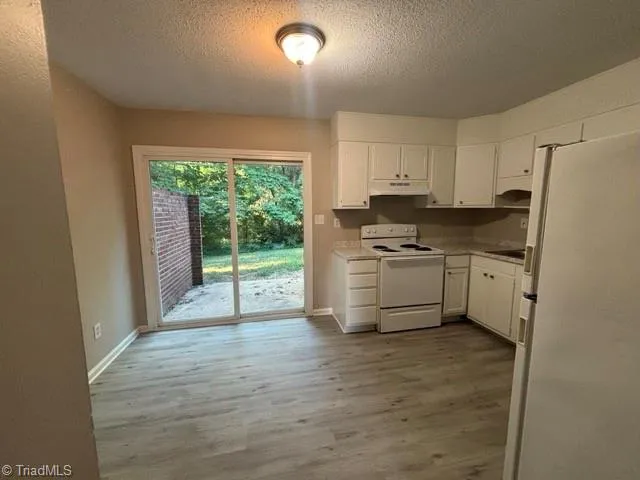 1835 Merritt Drive #B Greensboro, NC 27407