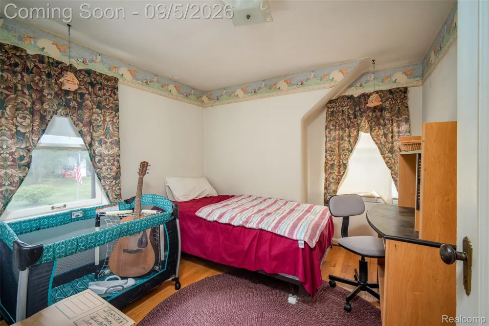 228 Coleman Drive Waterford Charter Township, MI 48328