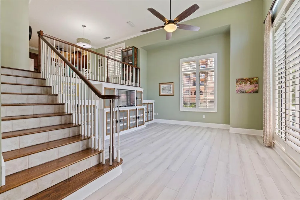 525 MANDALAY AVENUE #11 Clearwater Beach, FL 33767