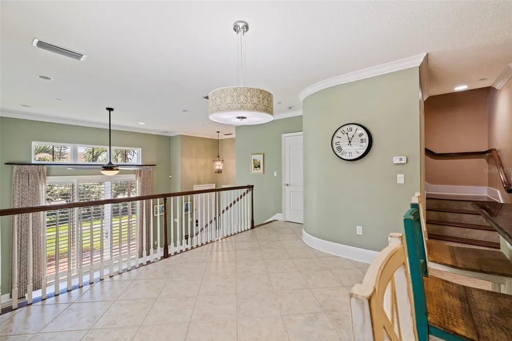 525 MANDALAY AVENUE #11 Clearwater Beach, FL 33767
