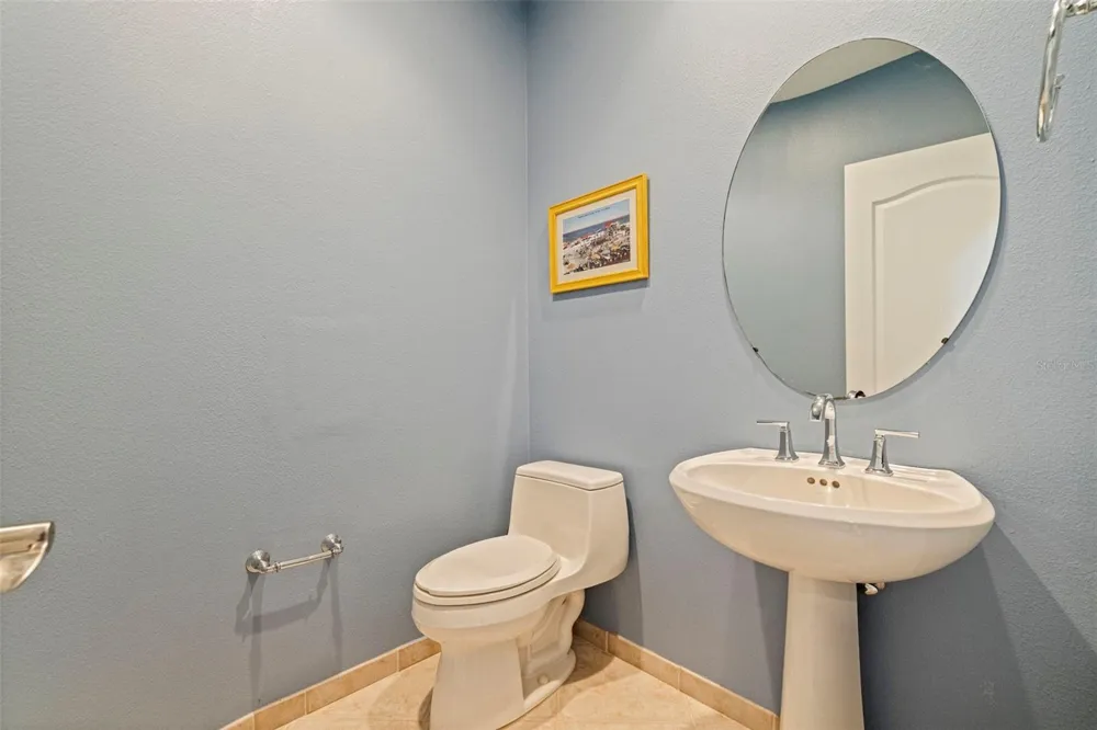 525 MANDALAY AVENUE #11 Clearwater Beach, FL 33767
