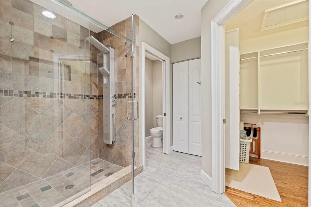 525 MANDALAY AVENUE #11 Clearwater Beach, FL 33767