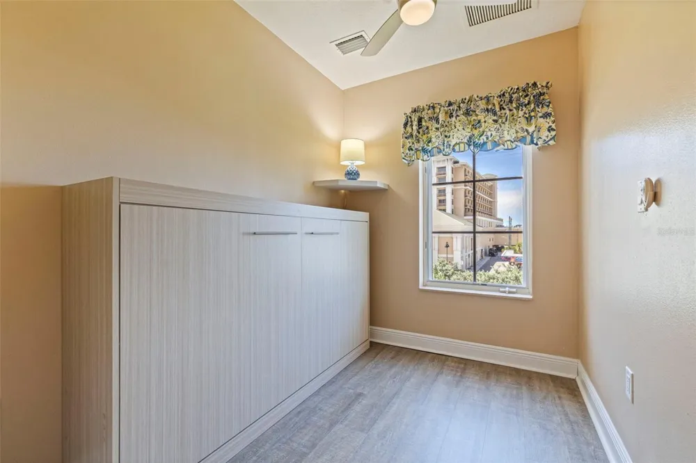 525 MANDALAY AVENUE #11 Clearwater Beach, FL 33767