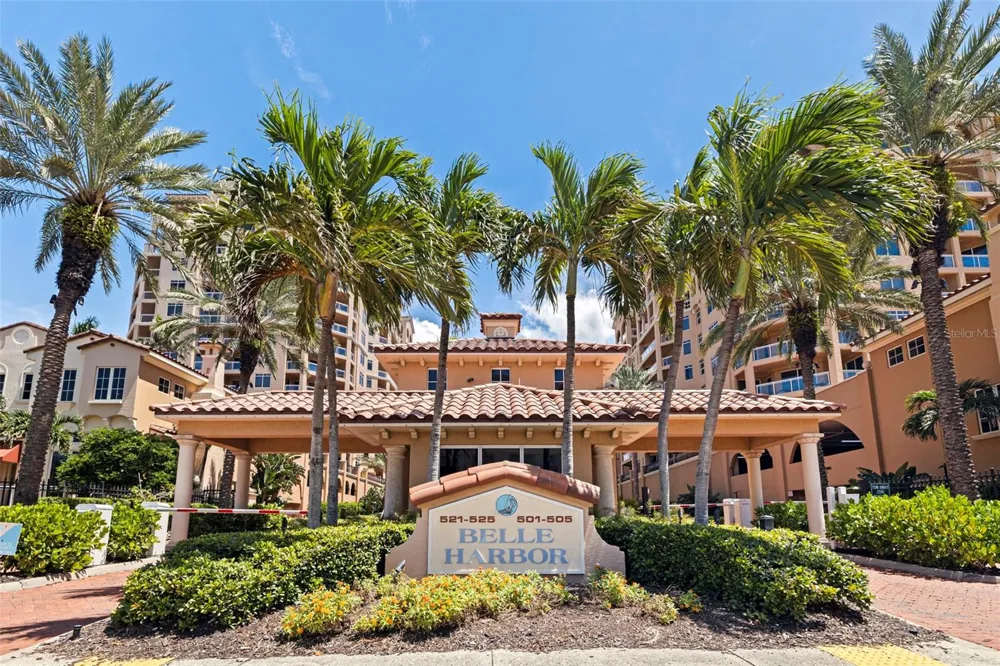 525 MANDALAY AVENUE #11 Clearwater Beach, FL 33767