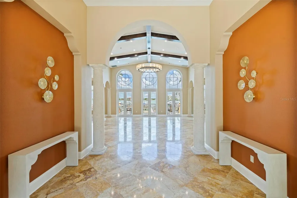 525 MANDALAY AVENUE #11 Clearwater Beach, FL 33767