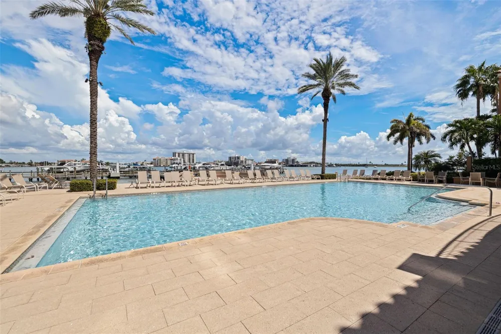 525 MANDALAY AVENUE #11 Clearwater Beach, FL 33767