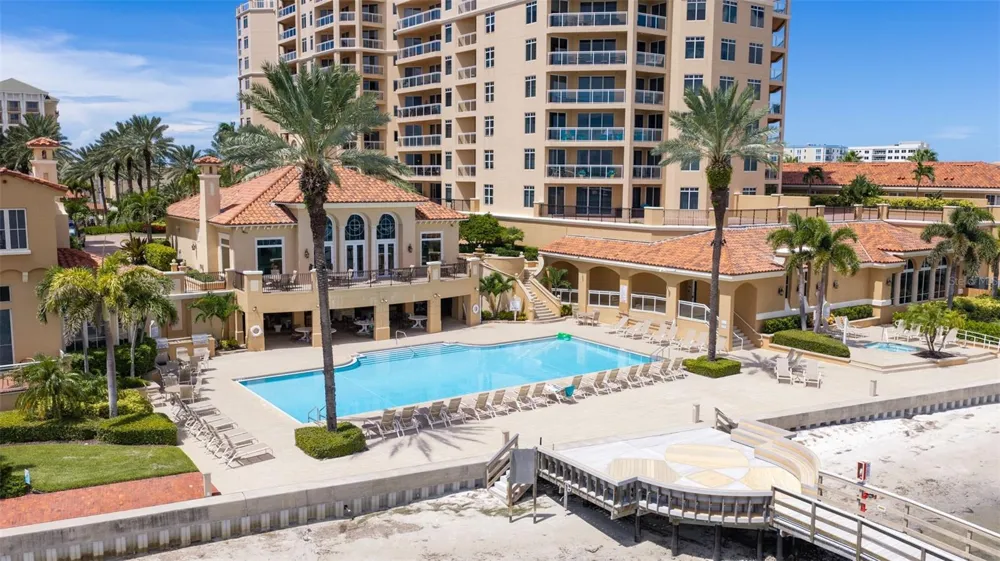 525 MANDALAY AVENUE #11 Clearwater Beach, FL 33767