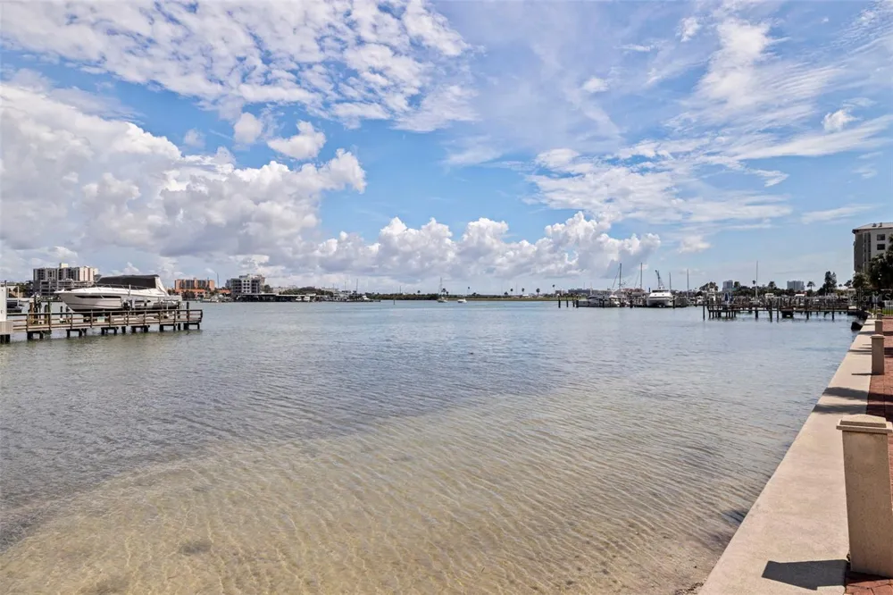 525 MANDALAY AVENUE #11 Clearwater Beach, FL 33767