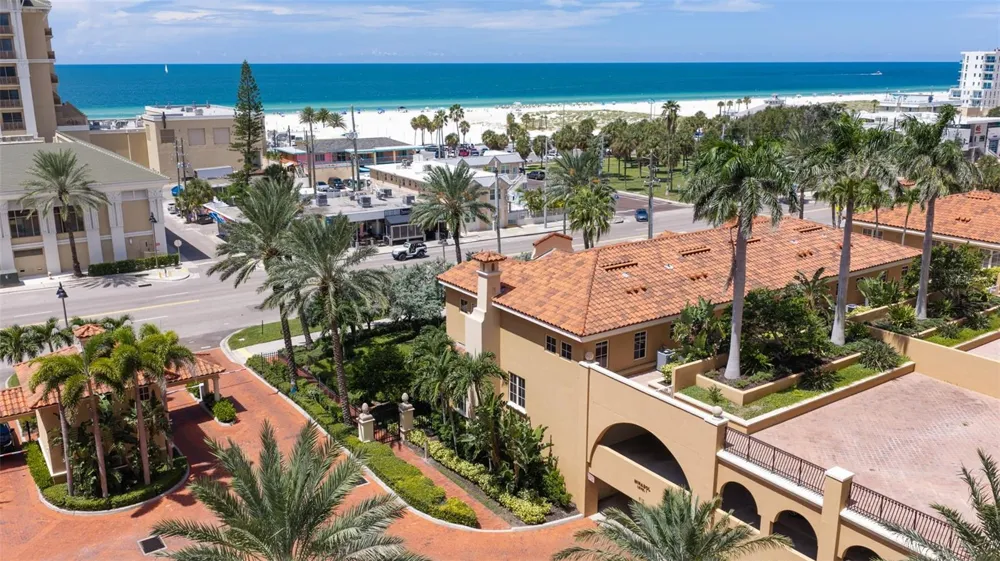 525 MANDALAY AVENUE #11 Clearwater Beach, FL 33767