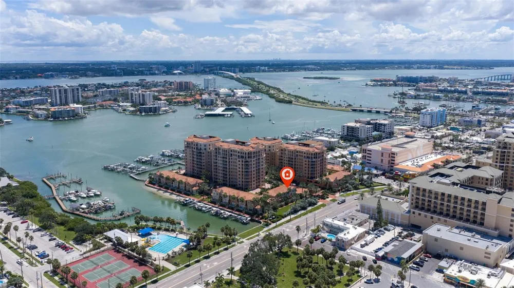 525 MANDALAY AVENUE #11 Clearwater Beach, FL 33767
