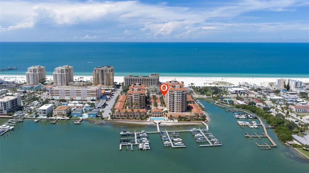 525 MANDALAY AVENUE #11 Clearwater Beach, FL 33767