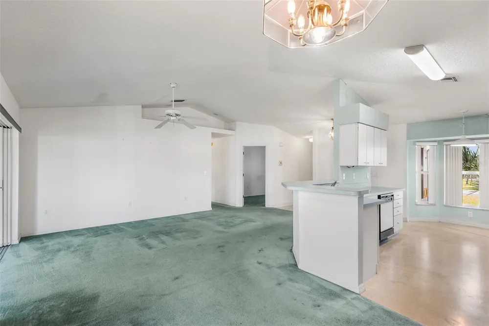 596 SWEETWATER WAY Haines City, FL 33844