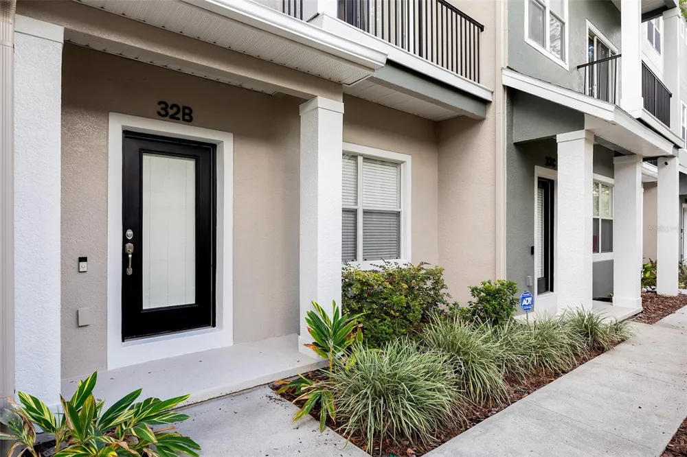 32 W ESTHER STREET #B Orlando, FL 32806