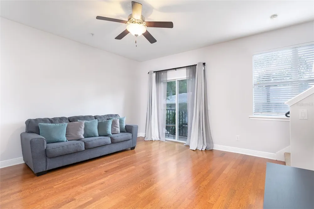 32 W ESTHER STREET #B Orlando, FL 32806