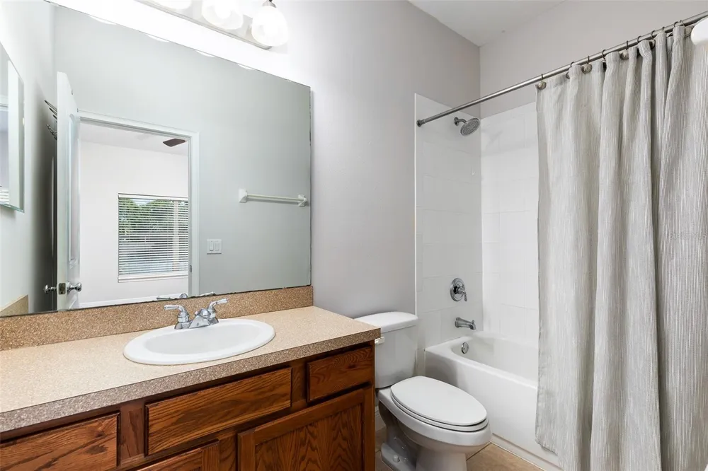 32 W ESTHER STREET #B Orlando, FL 32806