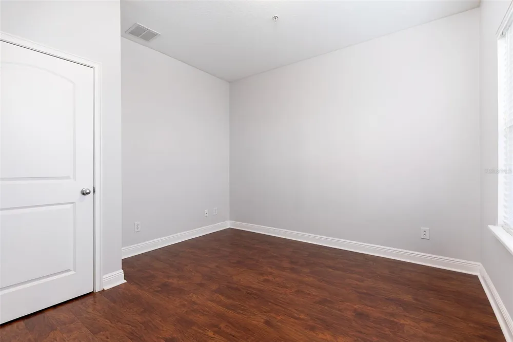 32 W ESTHER STREET #B Orlando, FL 32806