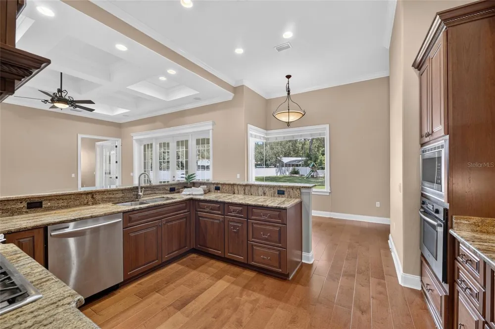 6408 WALKERS GLEN DRIVE Lakeland, FL 33813